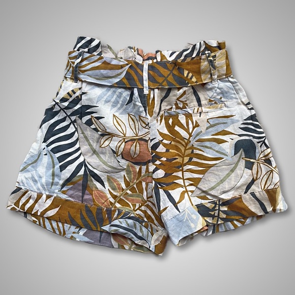 { C&C California } - Linen Shorts - Picture 2 of 4